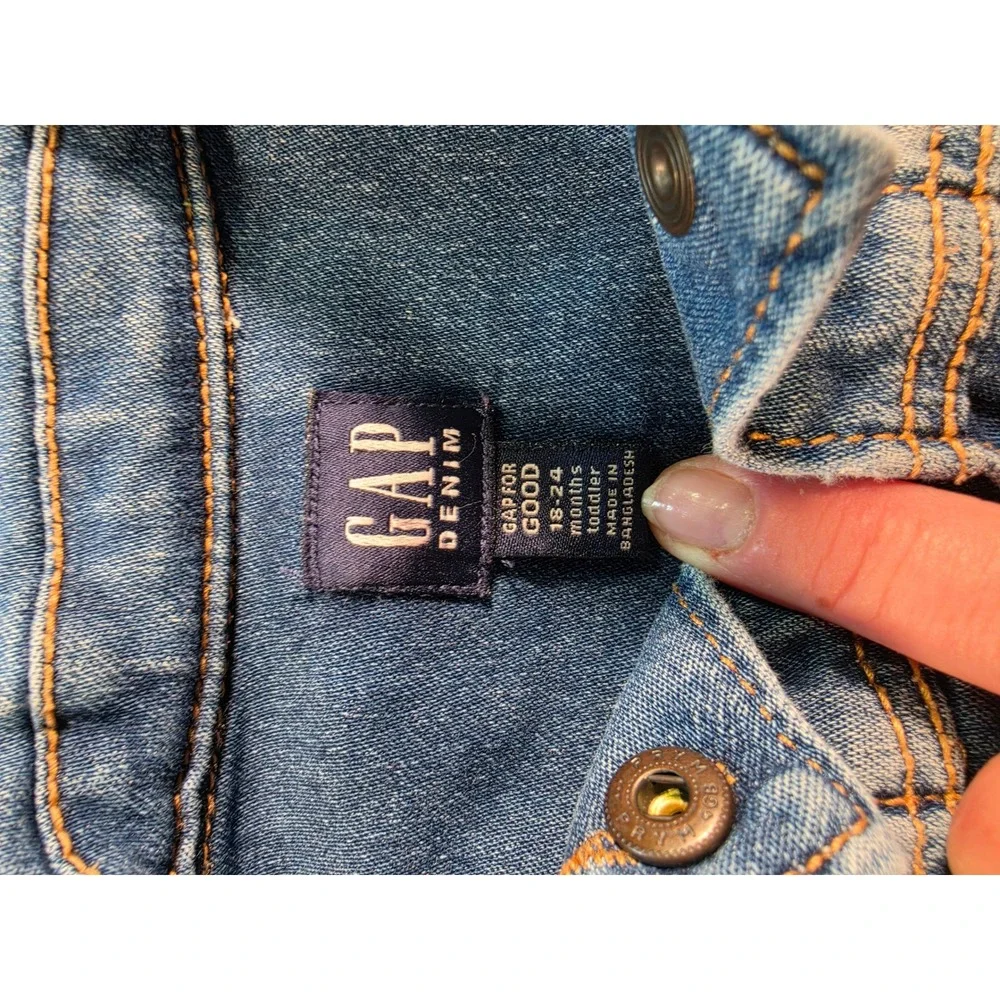 Gap Kids Toddler Denim Jacket Medium Wash Blue Button Up Trucker 18-24 Months